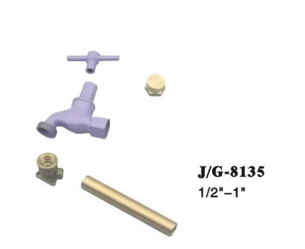 8135